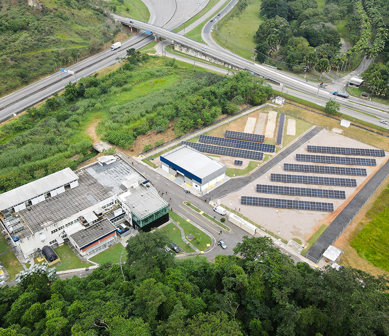 Foto área da Usina Híbrida Piloto em Xerém representando o Polo de Energia e Industria